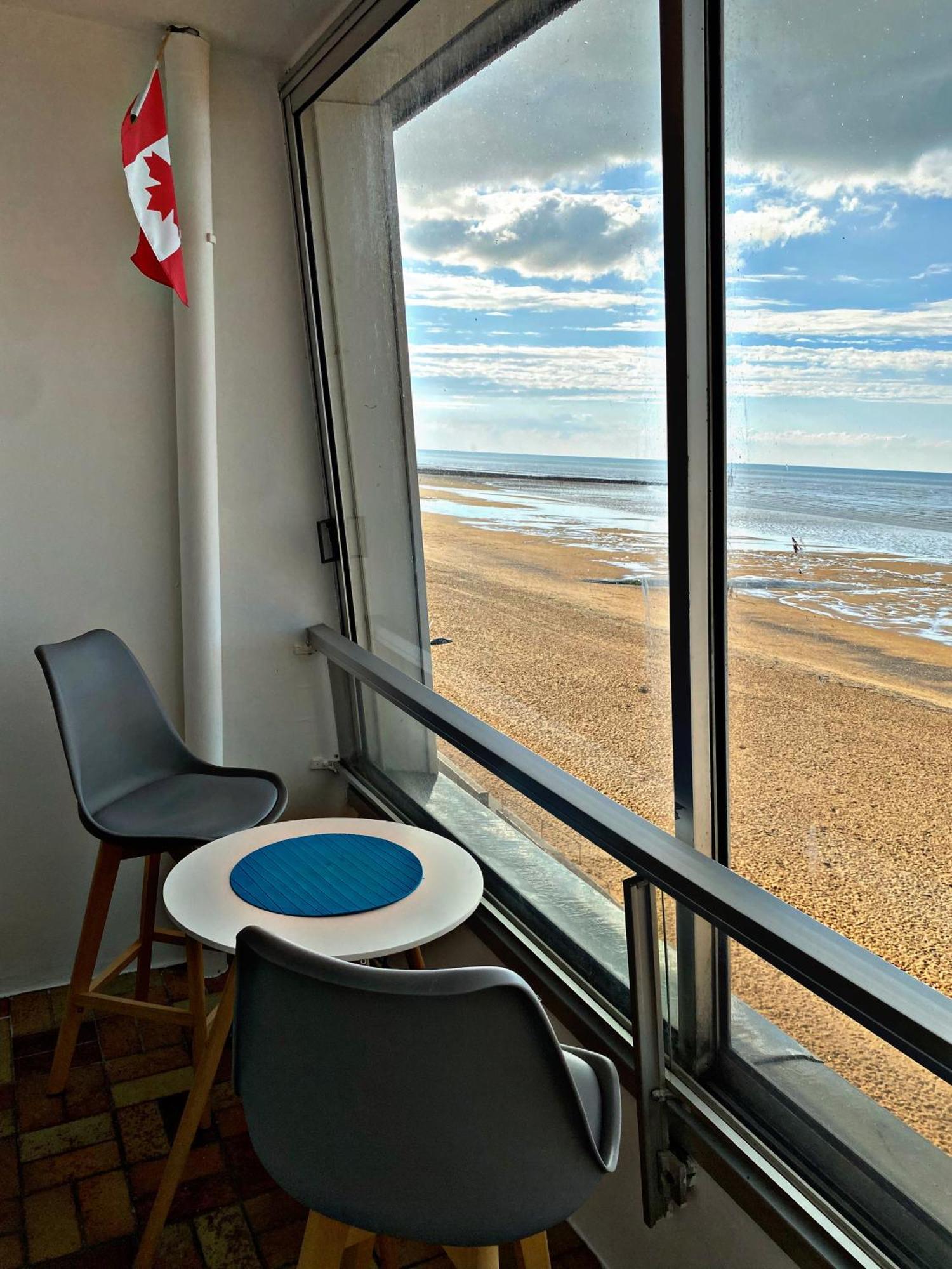 La Canadienne Courseulles-sur-Mer Exterior photo